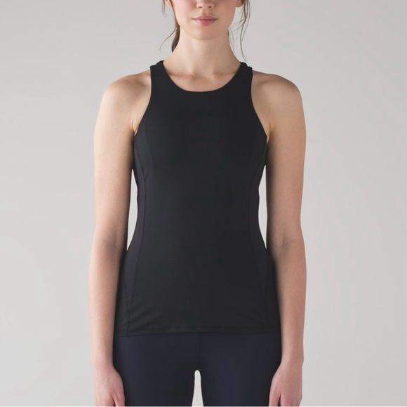 Lululemon Women’s Sz 8 Body Con Tank Top W/ Shelf Bra Black Activewear Mesh Back - Picture 2 of 15